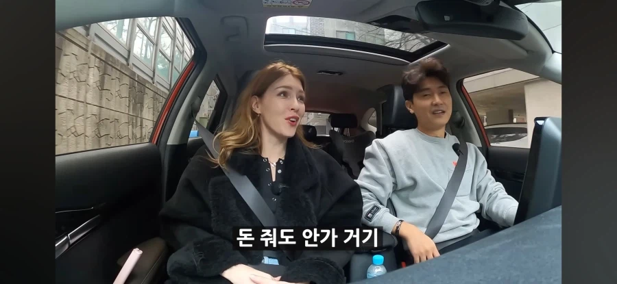 춥다고 엄마 보러 안가겠다는 딸.jpg