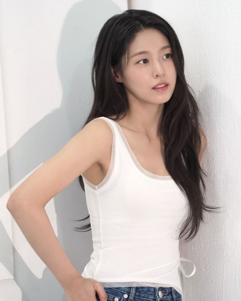 김설현 프로필 비하인드
