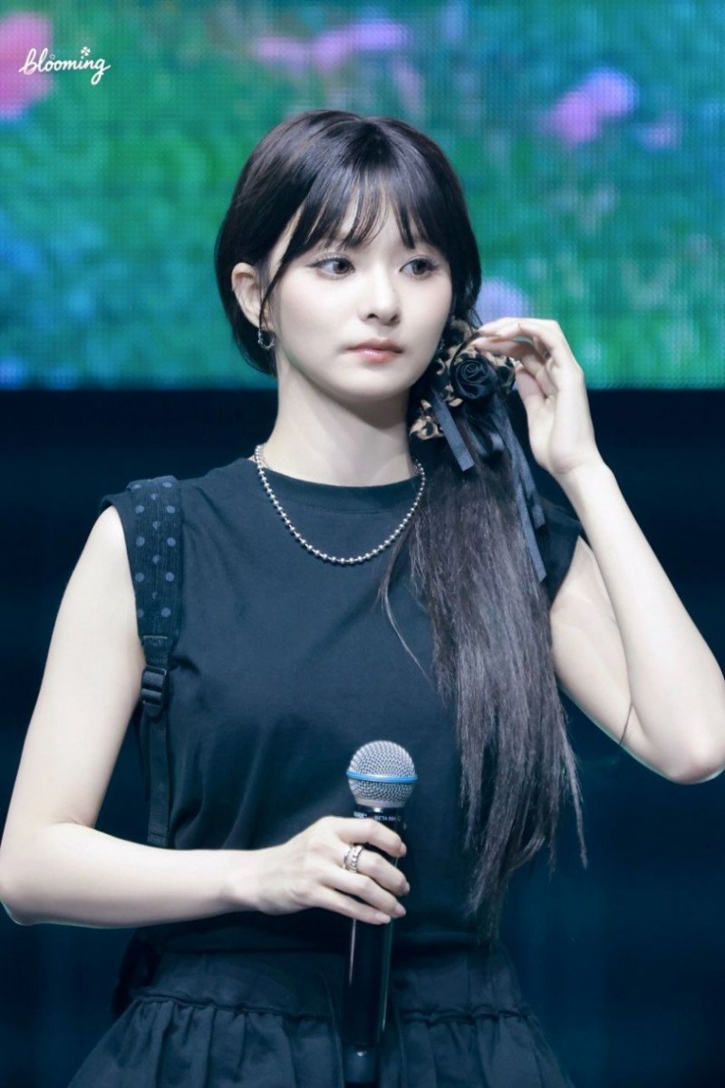 프로미스나인 이나경