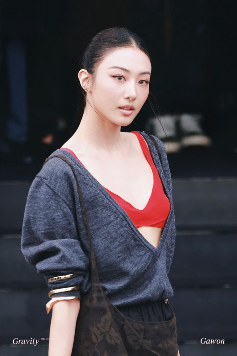 미야오 가원 GAWON AT PRADA FW2026