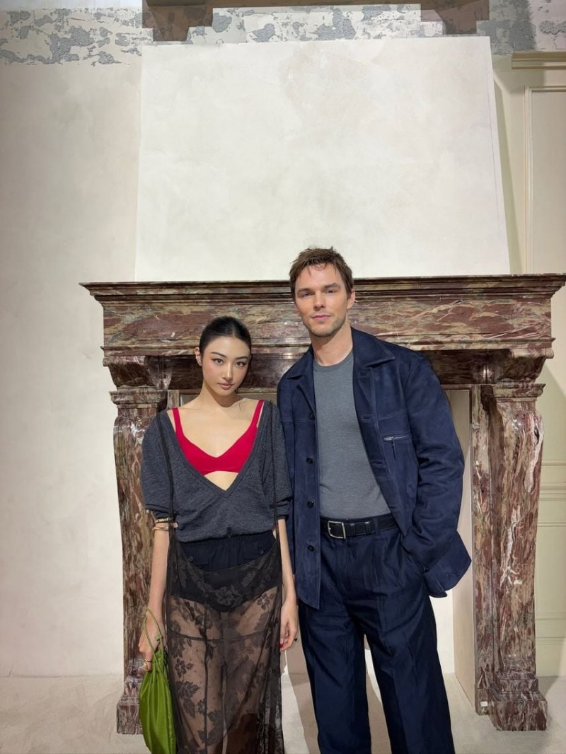 MEOVV (미야오) 가원