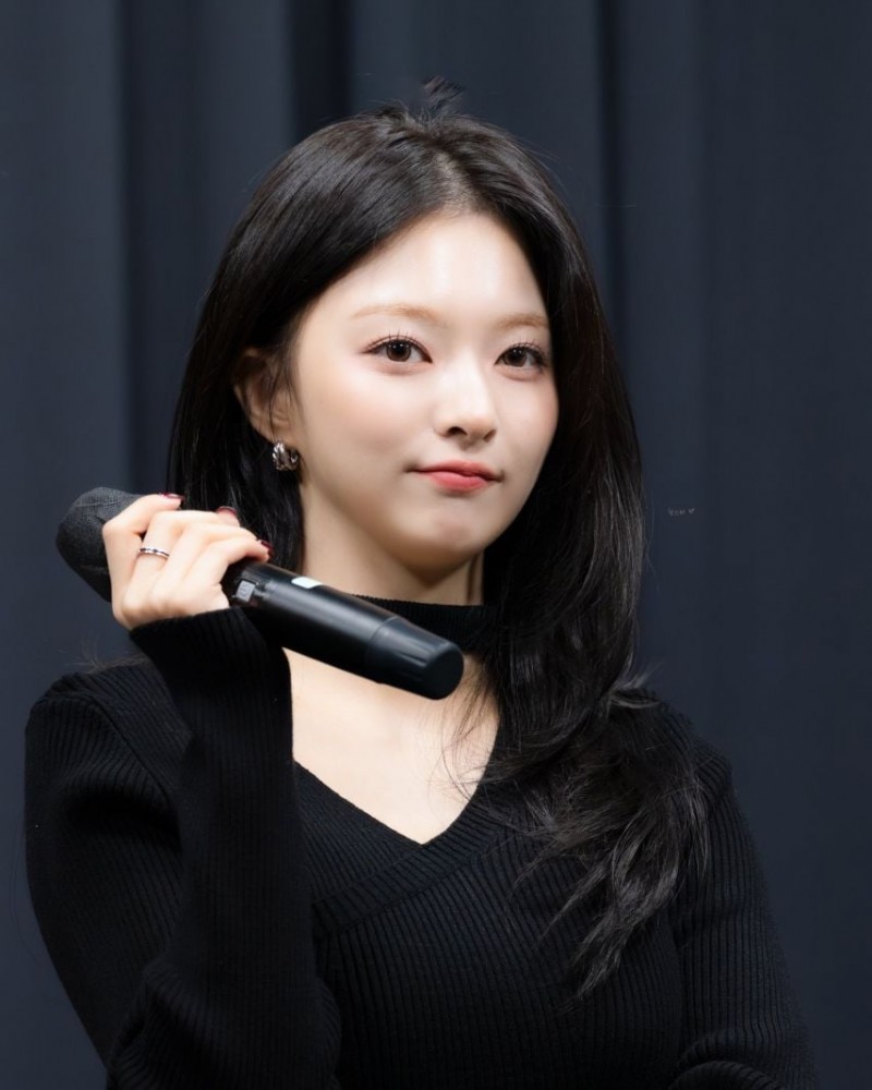 프로미스나인 이나경