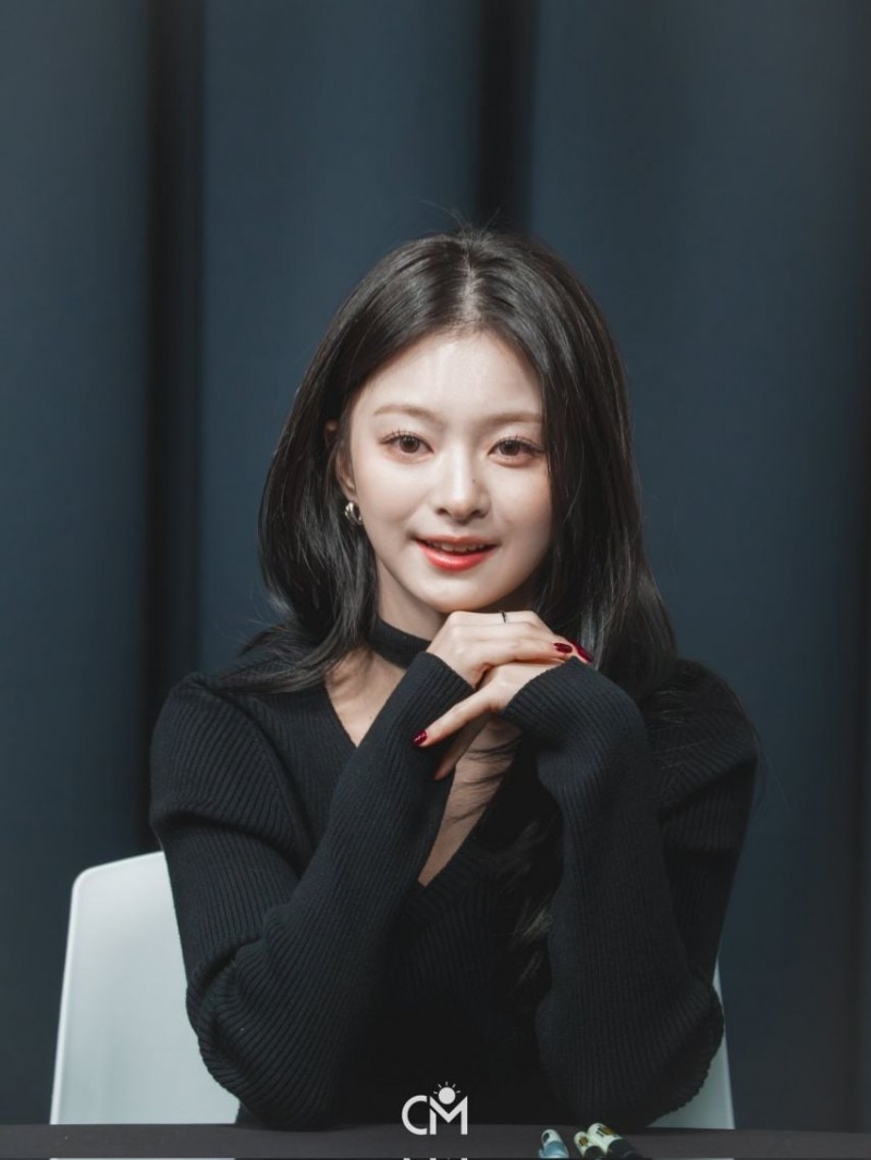 프로미스나인 이나경