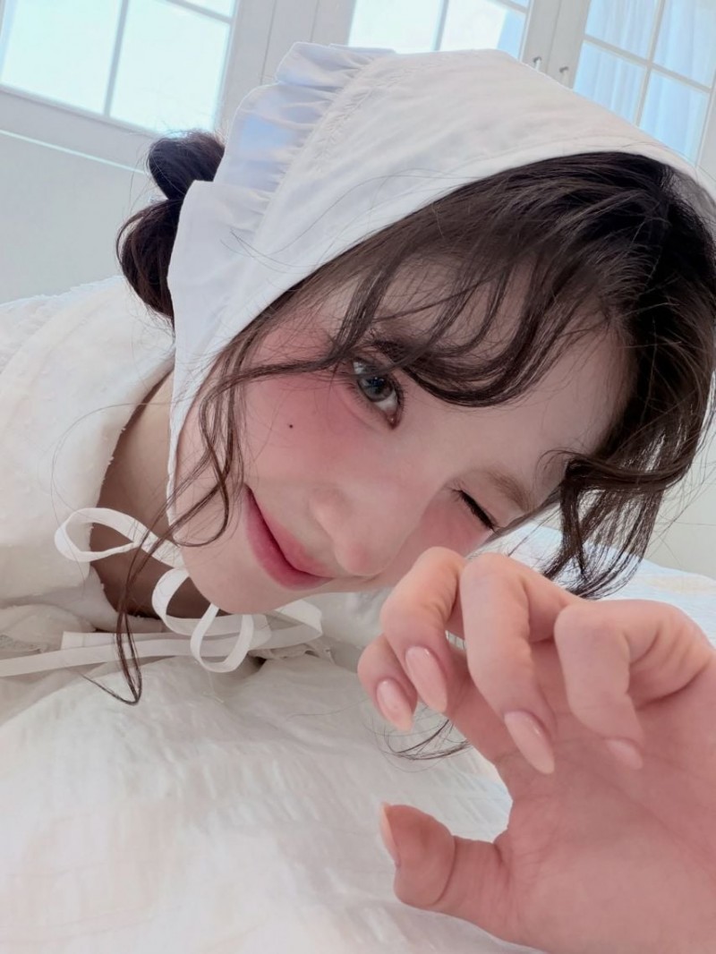 희진 ARTMS아르테미스 인별