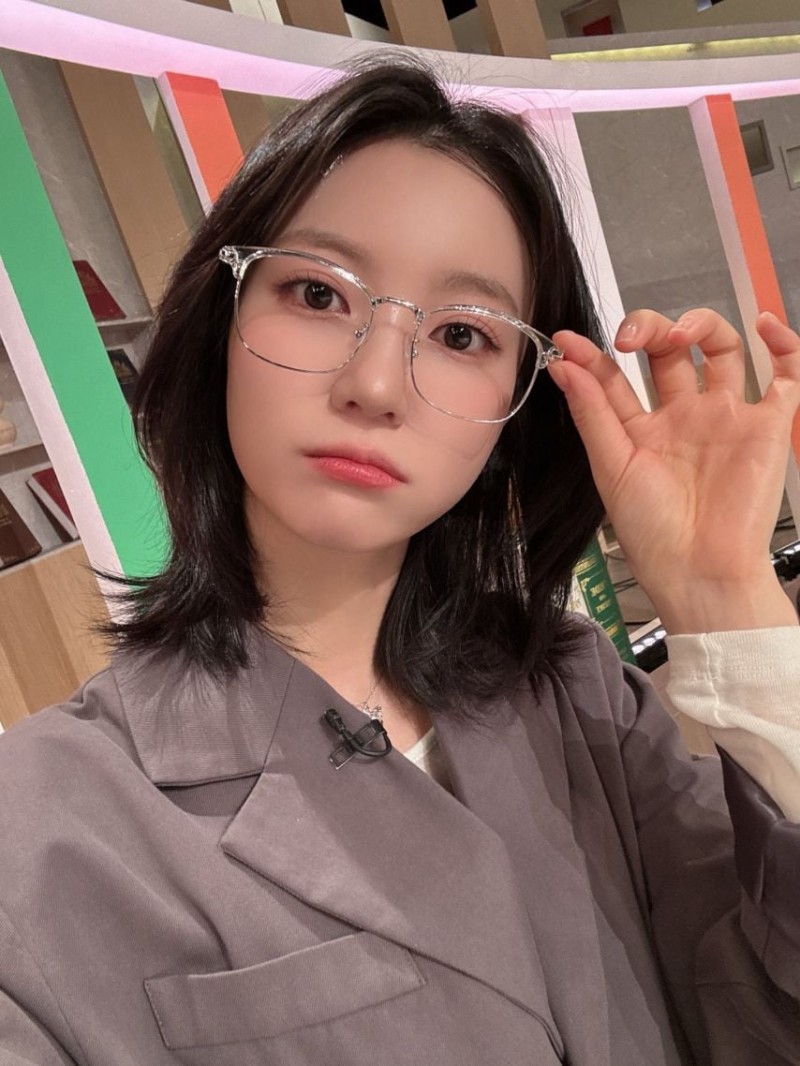 유빈 오마이걸 쌤과함께 &amp; 2016/ 효정 인별/ 미미 천하제빵