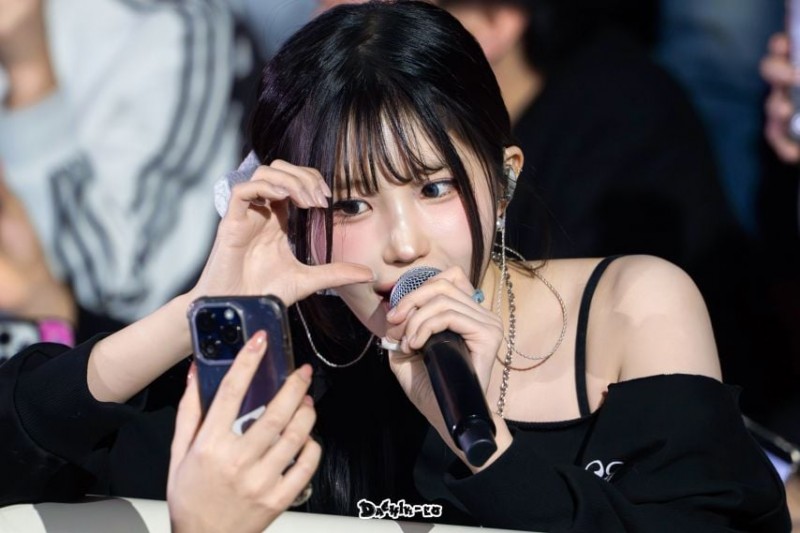 프로미스나인 송하영