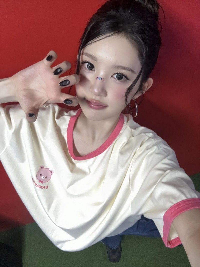 하츠투하츠 에이나