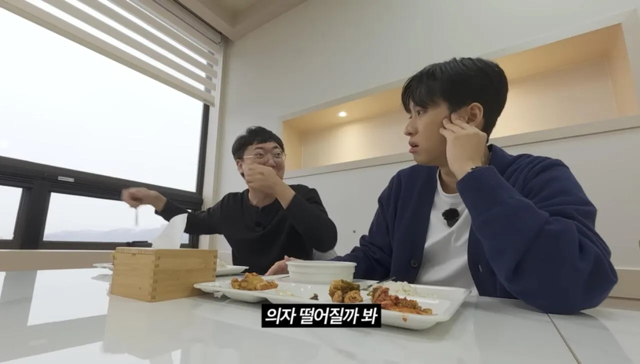 충주맨이 신입 시절 현타 왔던 순간.jpg