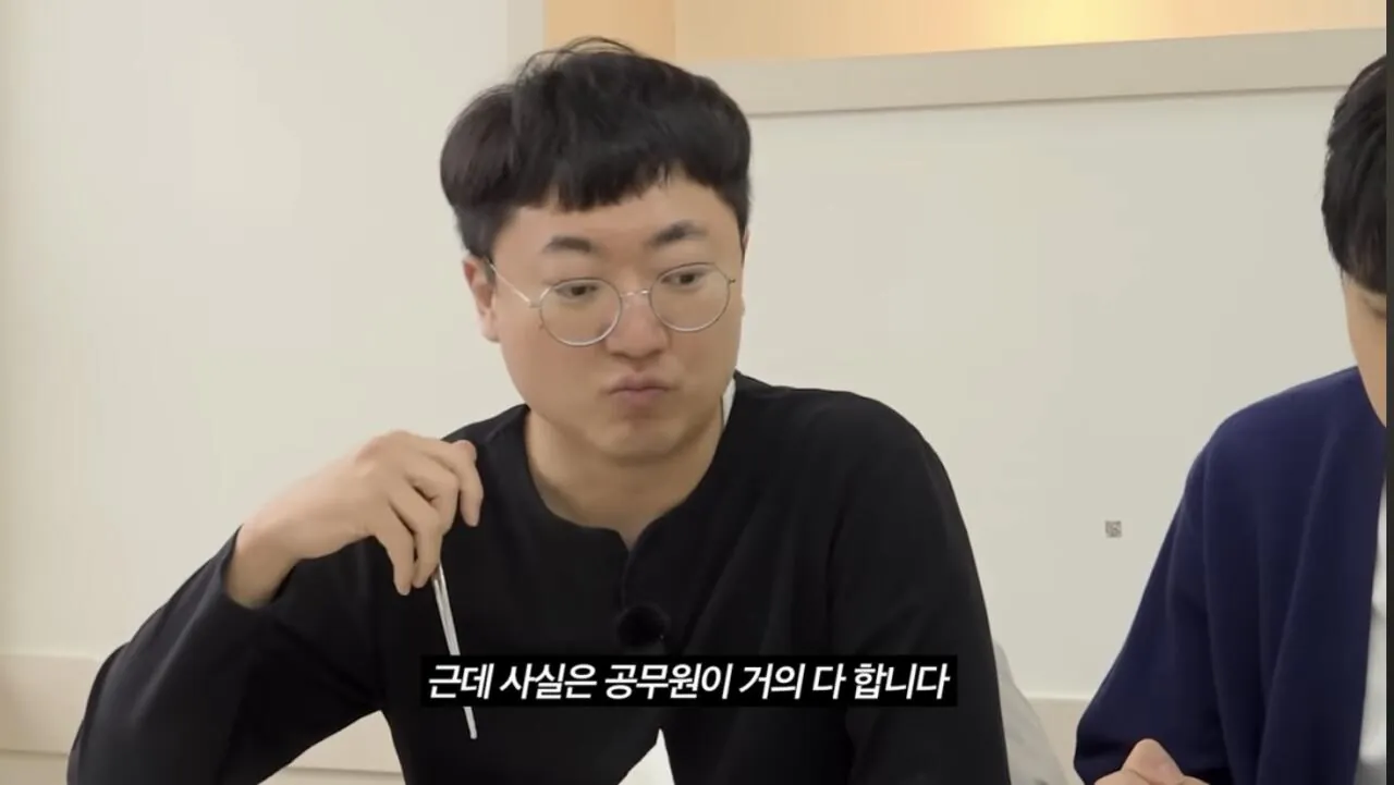 충주맨이 신입 시절 현타 왔던 순간.jpg