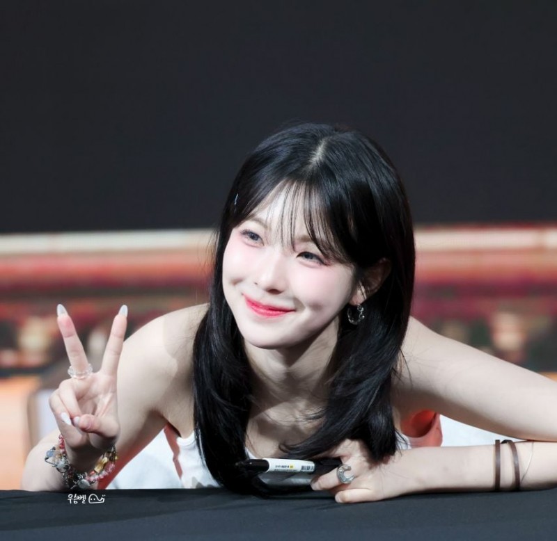 프로미스나인 백지헌