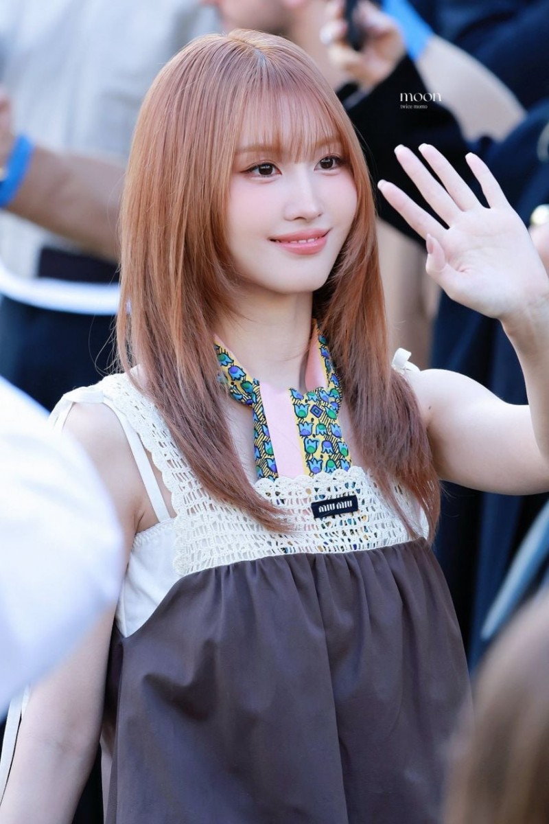 트와이스 모모  MIUMIU FW2026 in Paris