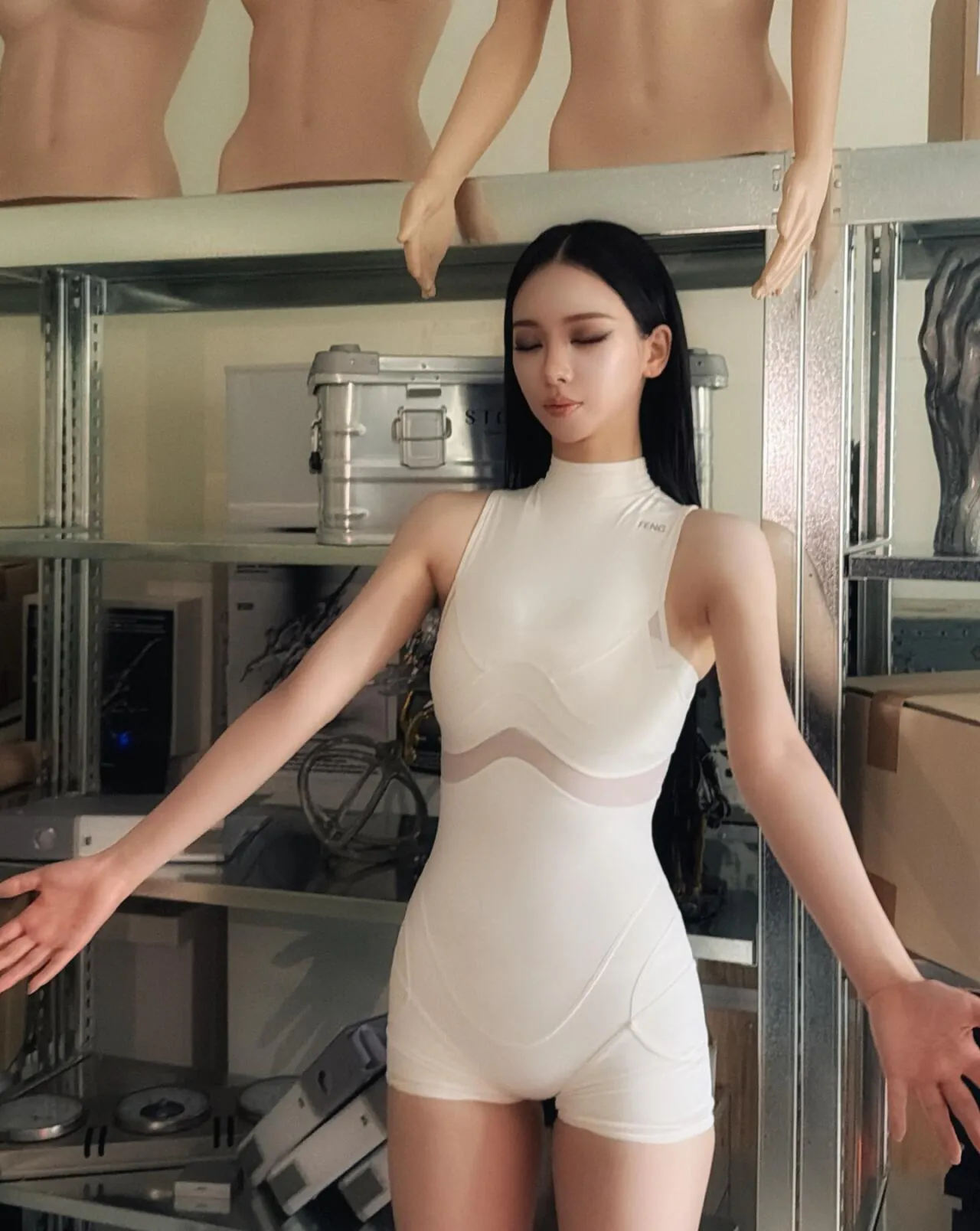 오늘자 카리나 바디수트