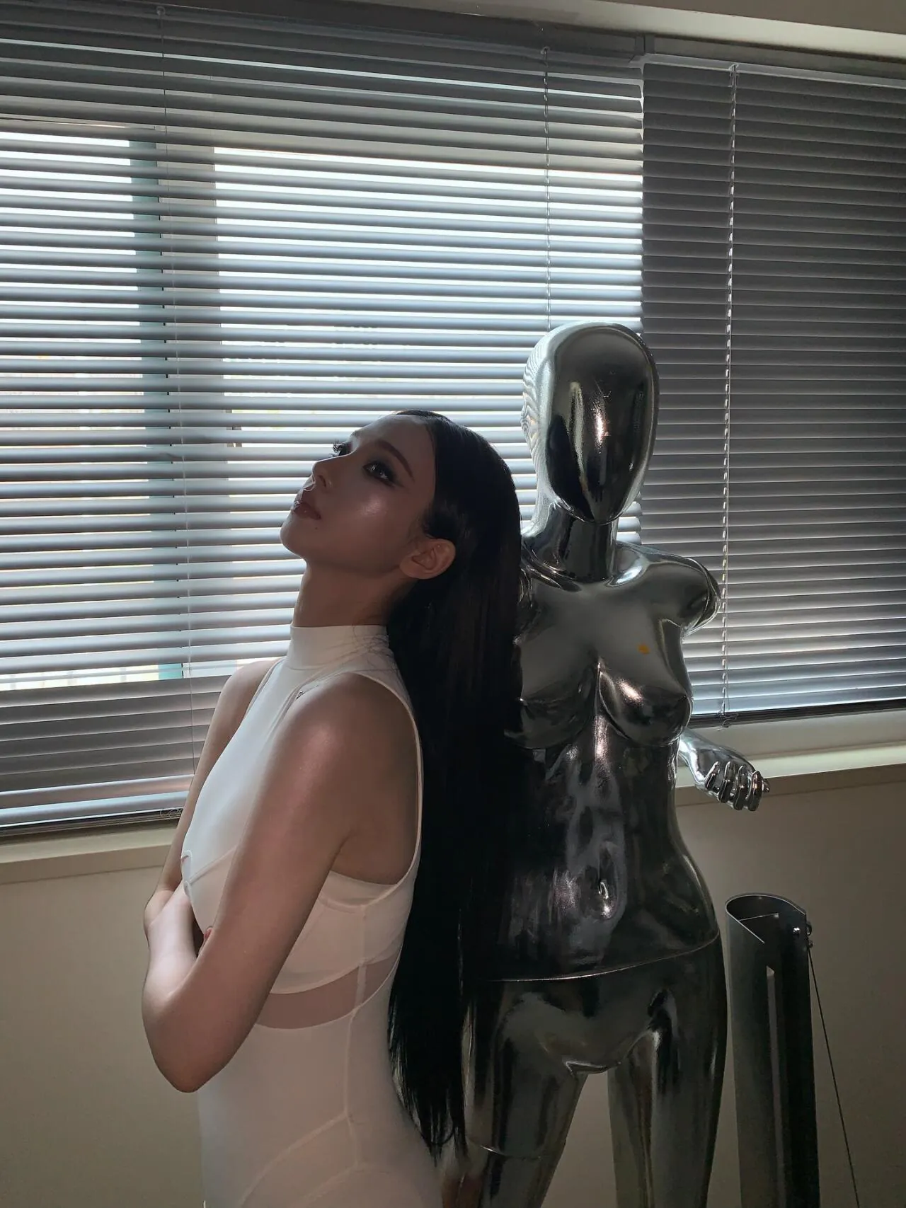 오늘자 카리나 바디수트