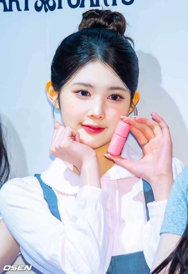 하츠투하츠 에이나