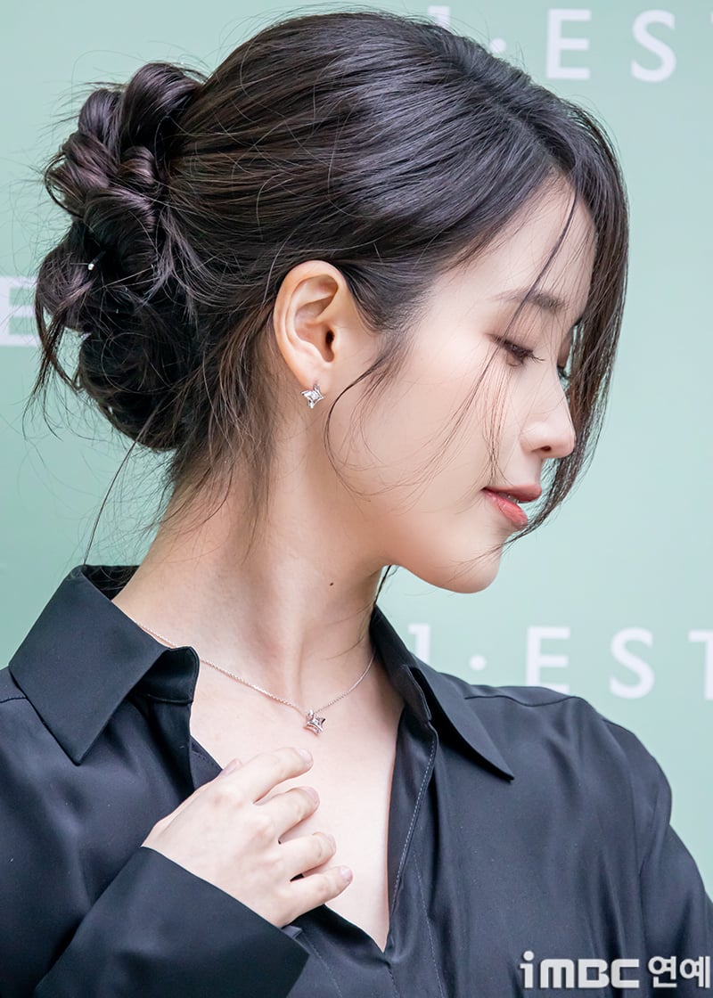 *아이유 제이에스티나 행사
