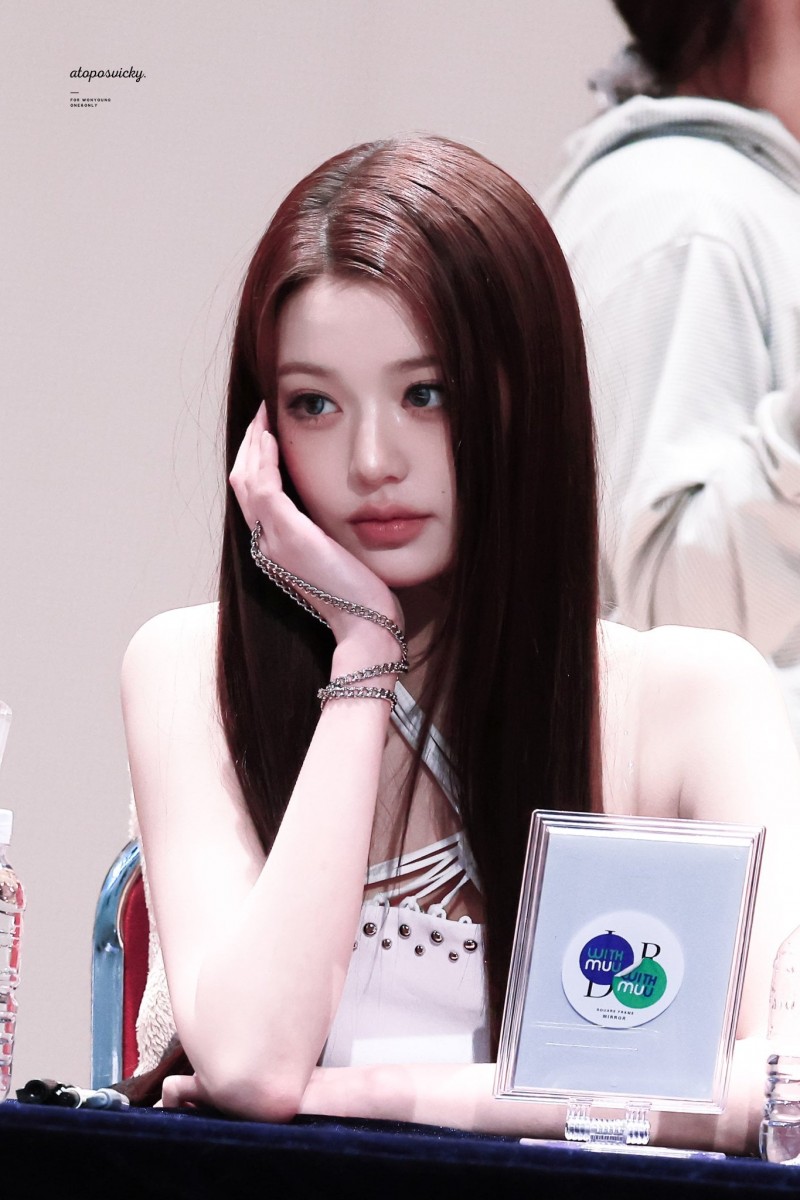 260307 장원영 팬 (28).jpg